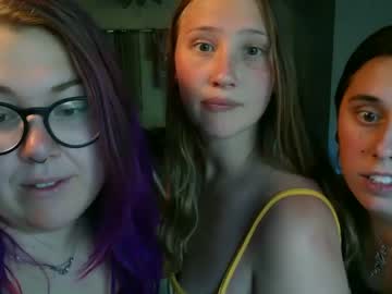 couple Sexy Nude Webcam Girls with kinkycottage